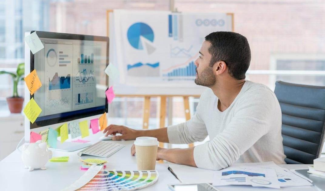 為何Python技能越來越受到企業(yè)的青睞？
